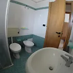 Casa Bianca Al Mare 公寓 托雷圣乔万尼乌