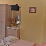 Casa Bianca Al Mare 公寓 *