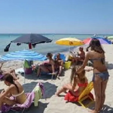 Casa Bianca Al Mare * Torre San Giovanni