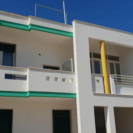 아파트 Casa Bianca Al Mare *