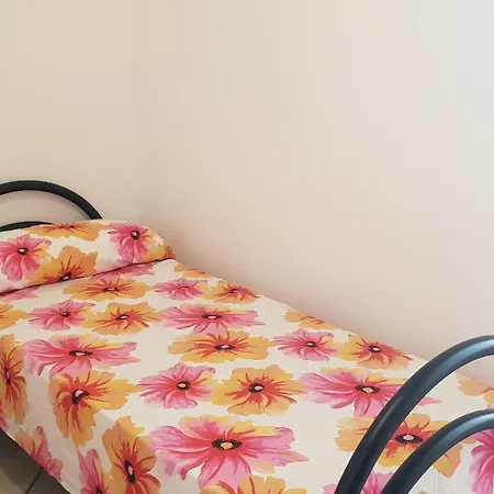 Casa Bianca Al Mare * Torre San Giovanni